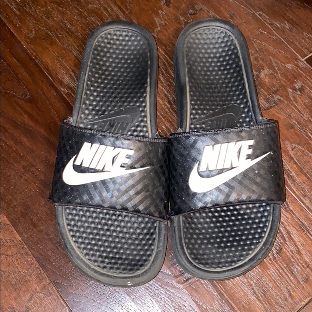 Women’s Nike slides